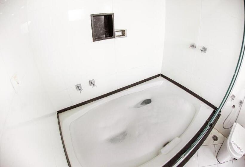 자쿠지 스위트, London Hotel Londrina