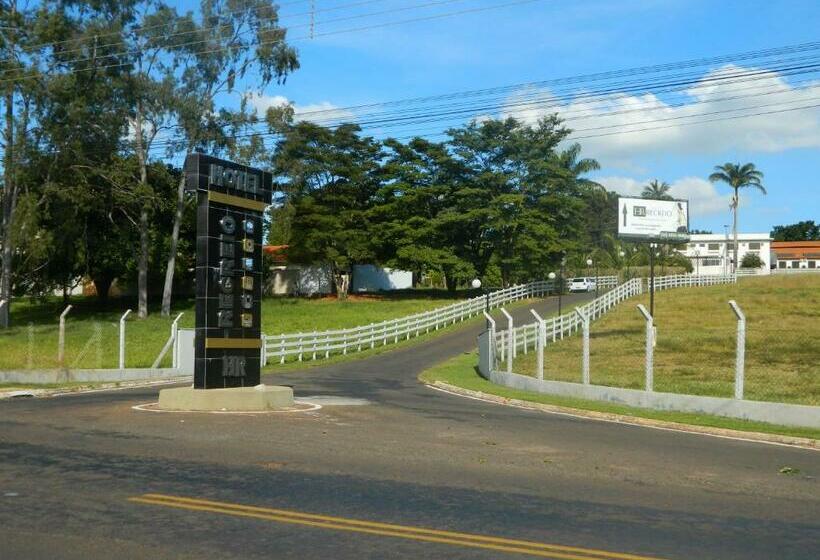 디럭스 룸, Recreio São Jorge