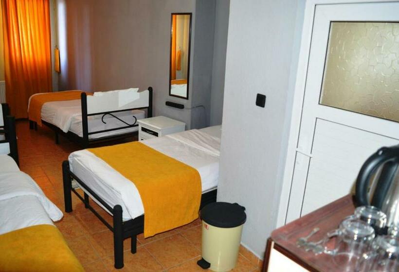 ルームシェアのワンベッド, Hostel Terra Vista