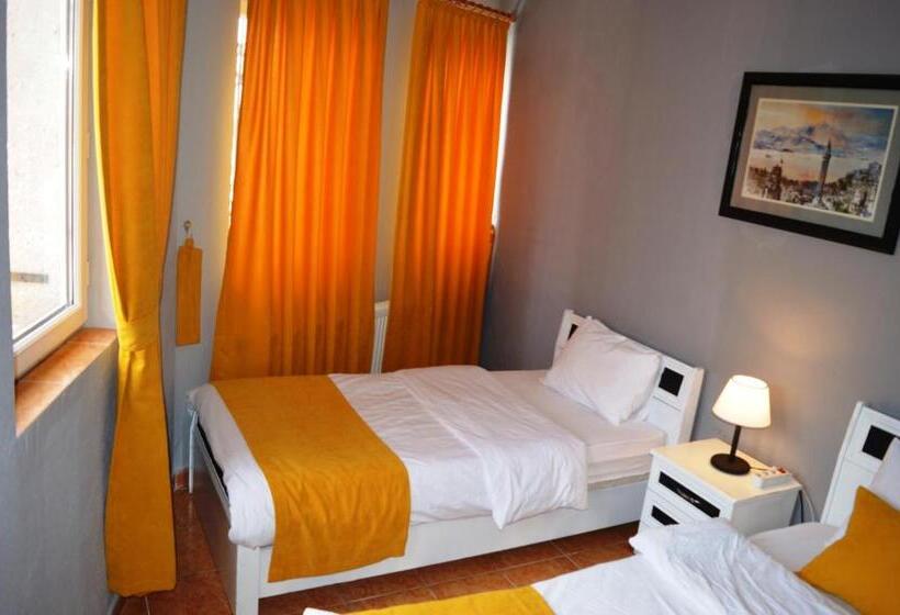 Номер Стандарт Трехместный, Hostel Terra Vista