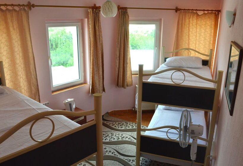 Кровать в Общей Комнате, Hostel Terra Vista