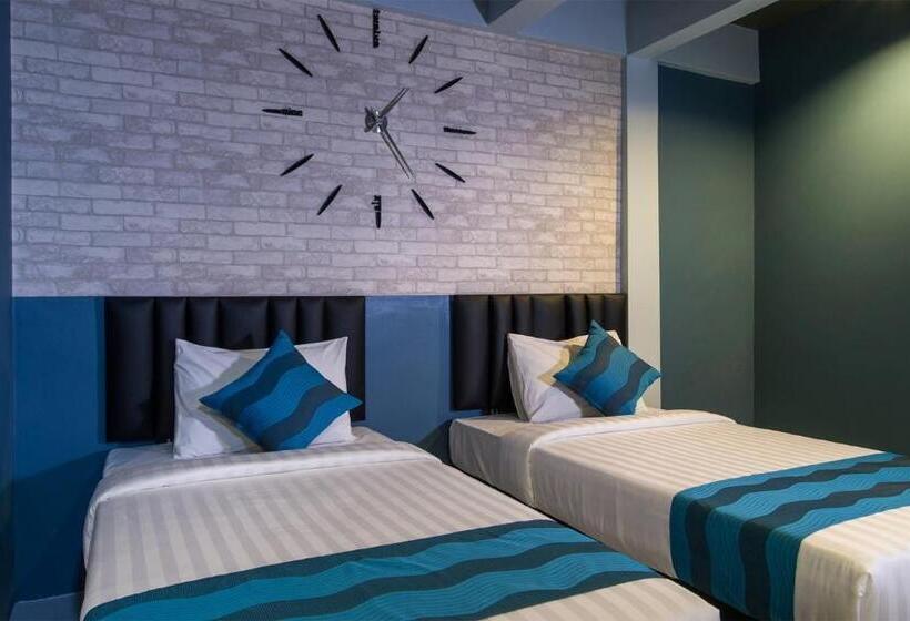 标准间, Amity Poshtel