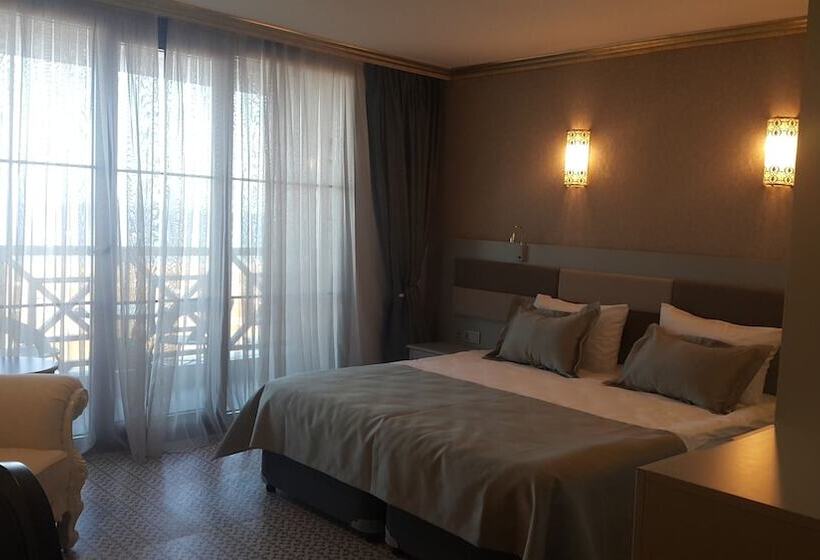 اتاق استاندارد با چشم‌انداز کوهستان, Babillon Hotel Spa & Restaurant