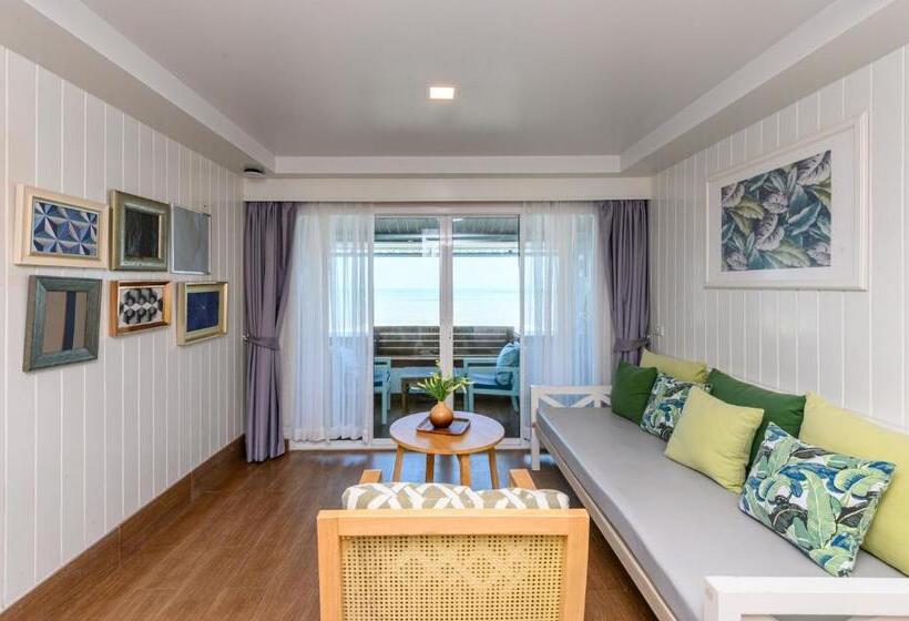 اتاق سوپریور با چشم‌انداز دریا و بالکن, Maldives Beach Resort