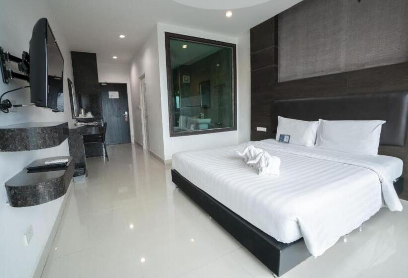 اتاق لوکس, Tribe Pattaya Sha Certificated