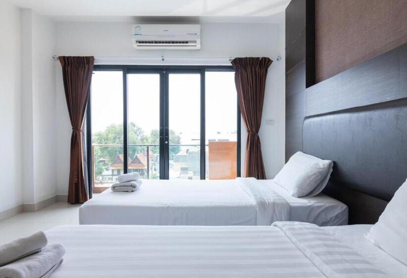 اتاق لوکس, Tribe Pattaya Sha Certificated