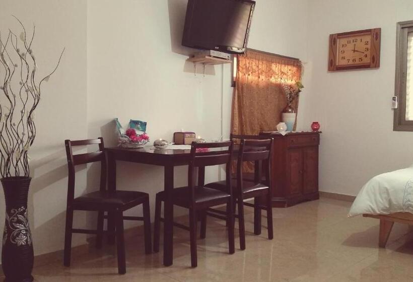 1 베드룸 패밀리 아파트, Zimmer Dora