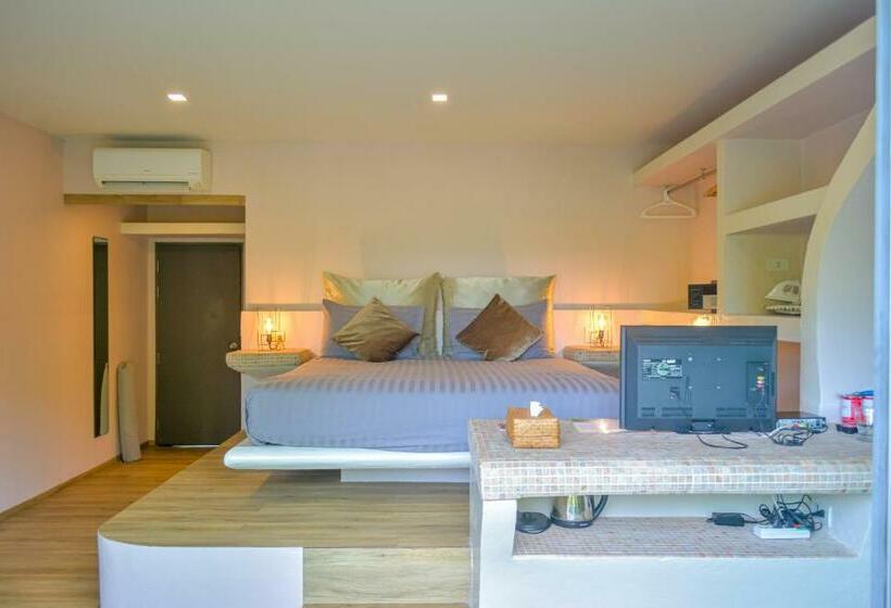 Номер Deluxe с Террасой, Le Divine Comedie Beach Resort