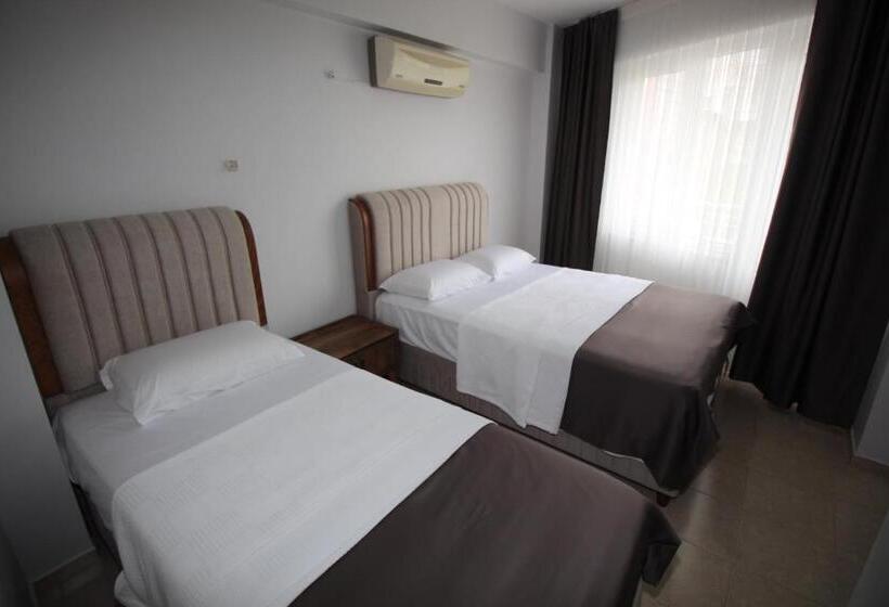 Трехместный Номер Deluxe, Pegasus Motel