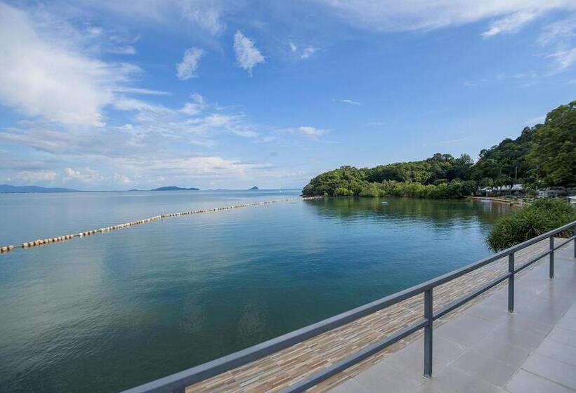اتاق خانوادگی با چشم‌انداز دریا, Seashell Village Resort