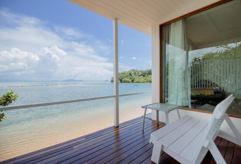اتاق لوکس با چشم‌انداز دریا, Seashell Village Resort