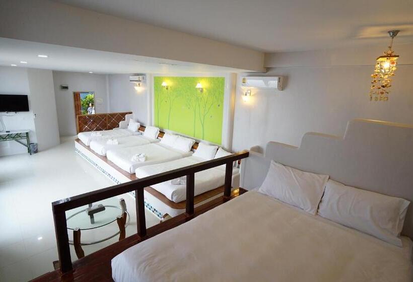 اتاق خانوادگی با چشم‌انداز دریا, Seashell Village Resort