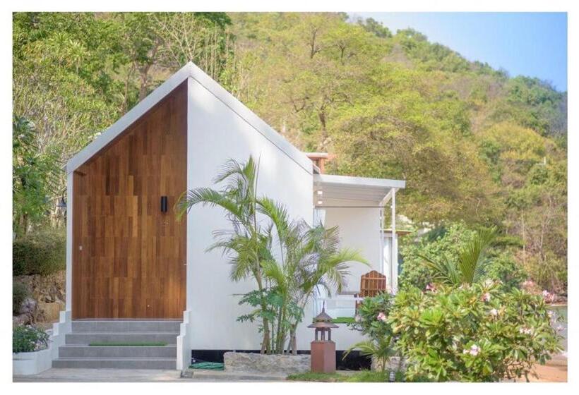سوییت با چشم‌انداز دریا, Seashell Village Resort