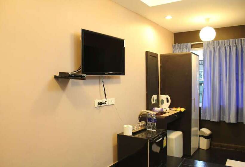 اتاق استاندارد سه نفره, S30
