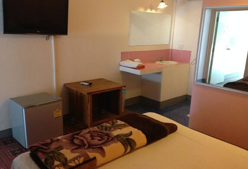 标准间, Natpob Sleep Station Motel