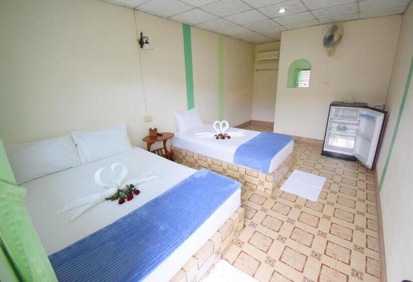 اتاق استاندارد سه نفره, Mukda Guesthouse