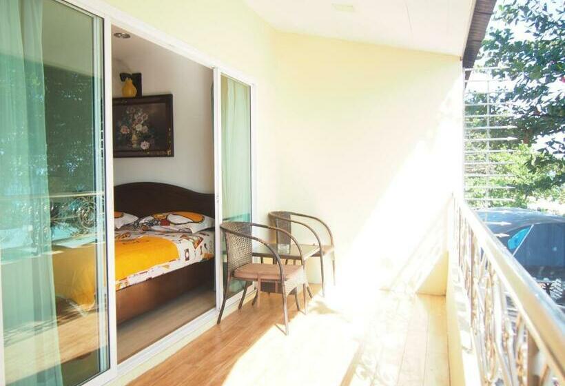 스탠다드 룸 킹사이즈 침대, Nong Nuey Rooms
