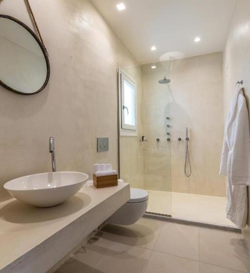주니어 스위트, Bluetopia Suites