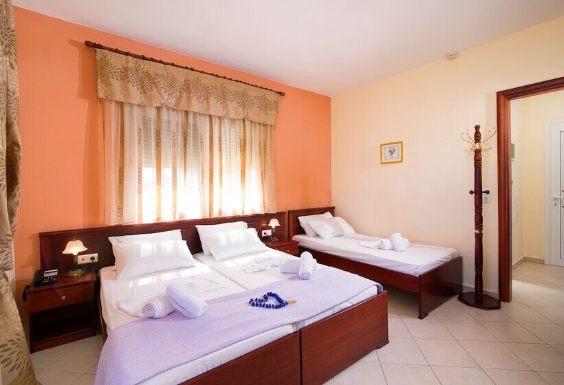 Triple Room Sea View, Diamond