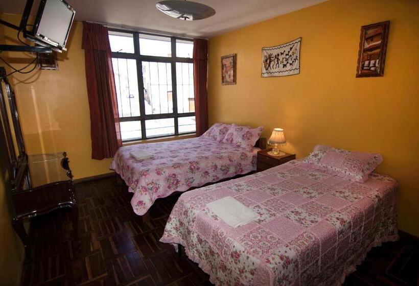Номер Стандарт Четырехместный Совместный Санузел, Marlon S House In Arequipa