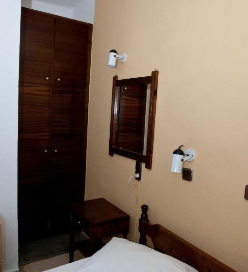 Quarto Estandar Individual, Pegasus