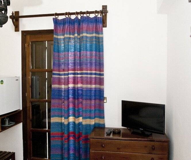 Quarto Estandar Individual, Pegasus