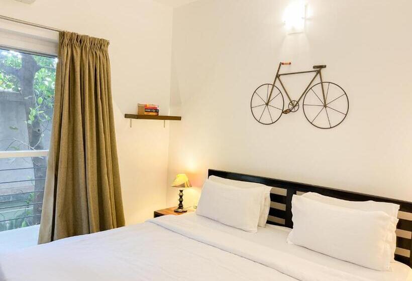 带泳池景观及2个卧室的公寓, Rainforest Enclave, Arpora   10 Mins To Baga Beach