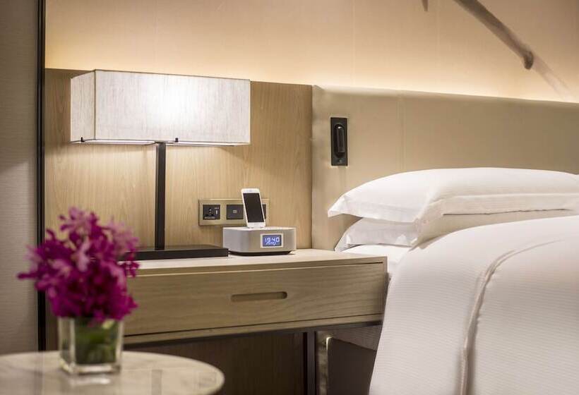 이그제큐티브 룸 킹사이즈 침대, Doubletree By Hilton Hotel Shenzhen Longhua