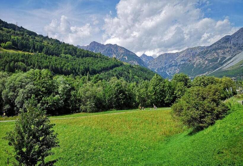 Полулюкс, Alpi & Golf
