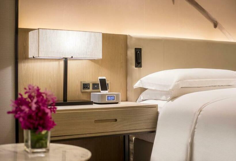 스탠다드 룸 킹사이즈 침대, Doubletree By Hilton Hotel Shenzhen Longhua