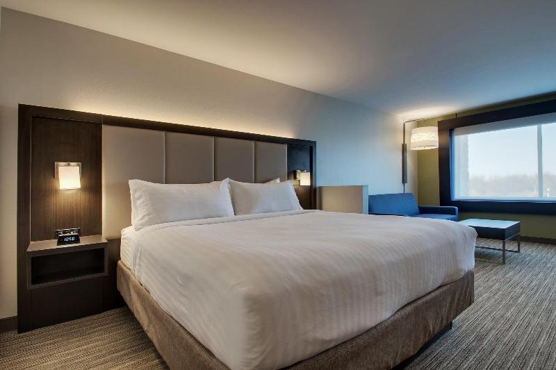 Номер Стандарт Кровать Кинг Адаптированный для Инвалидов, Holiday Inn Express & Suites   Mount Vernon, An Ihg