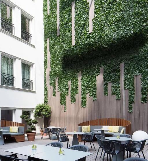 سوئیت جونیور با تخت بزرگ, Skopje Marriott