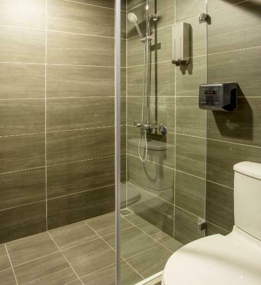 اتاق استاندارد, Just Live Inn  Keelung