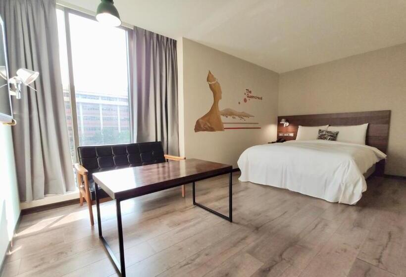 اتاق لوکس, Just Live Inn  Keelung