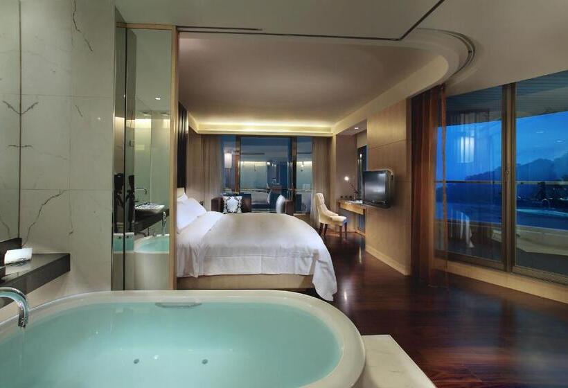 اتاق استاندارد با چشم‌انداز دریاچه, The Crystal Resort Sun Moon Lake