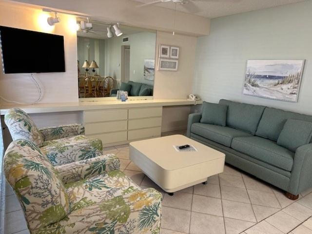 آپارتمان 1 خوابه با چشم‌انداز استخر, Treasure Island Beach Club 727 360 7096