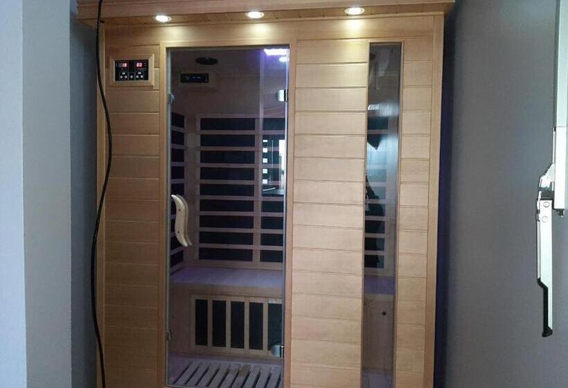 1 Bedroom Penthouse Apartment, H49 Jacuzzi Penthouse Adults Only