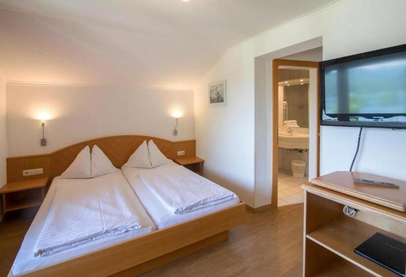 Comfort room with balcony, Gabriel