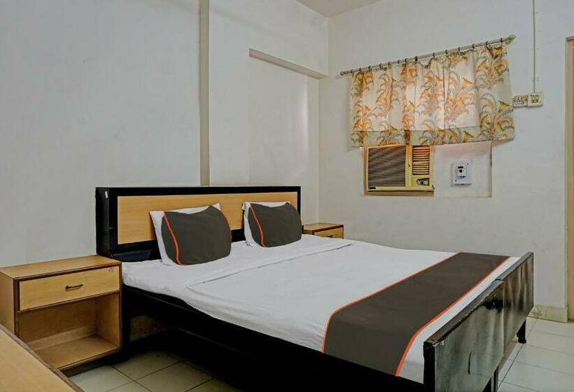 Номер Стандарт, Thakkar Lodge