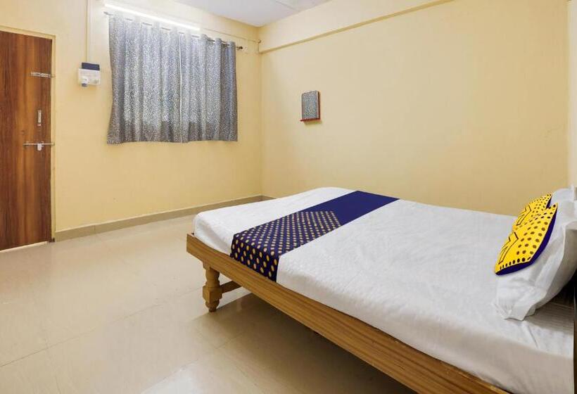 Трехместный Номер Классика, Spot On Hotel Shubham