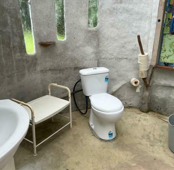 패밀리 룸 공용 욕실, Akerama Farm Stay