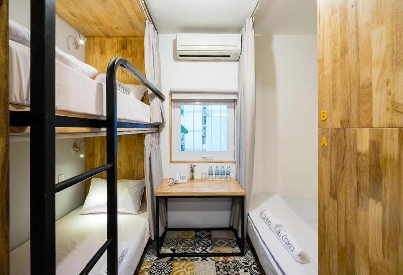 اتاق استاندارد چهارنفره با سرویس بهداشتی مشترک, Ccasa Hostel
