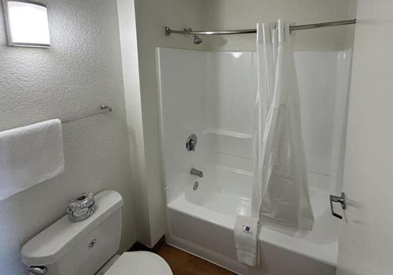 디럭스 4인 룸, Studio 6 Suites   Riverside, Ca South