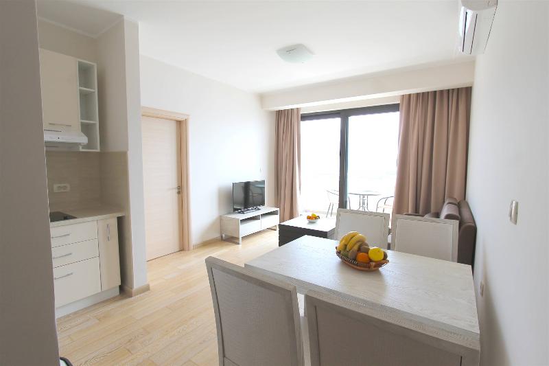 1 Bedroom Apartment Sea View with Balcony, Apartments Aqua