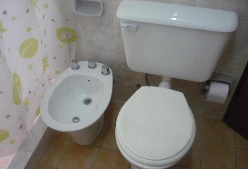 浴室共有スタンダード４人用ルーム, Hostel Aves Del Lago
