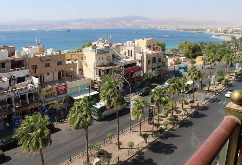 اتاق سه نفره دلوکس با چشم‌انداز دریا, Ahla Tlah Seaview