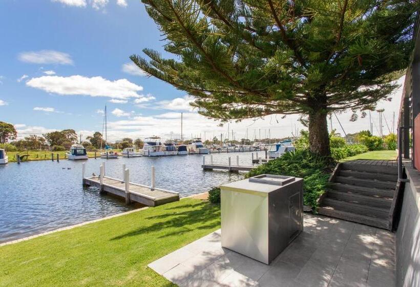 장애인을 위한 스탠다드 룸, Mariners Cove At Paynesville