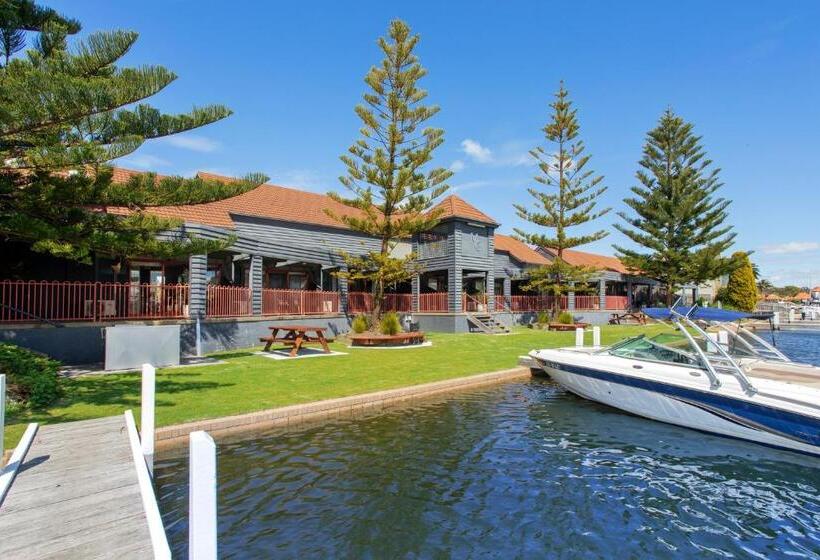 패밀리 룸, Mariners Cove At Paynesville