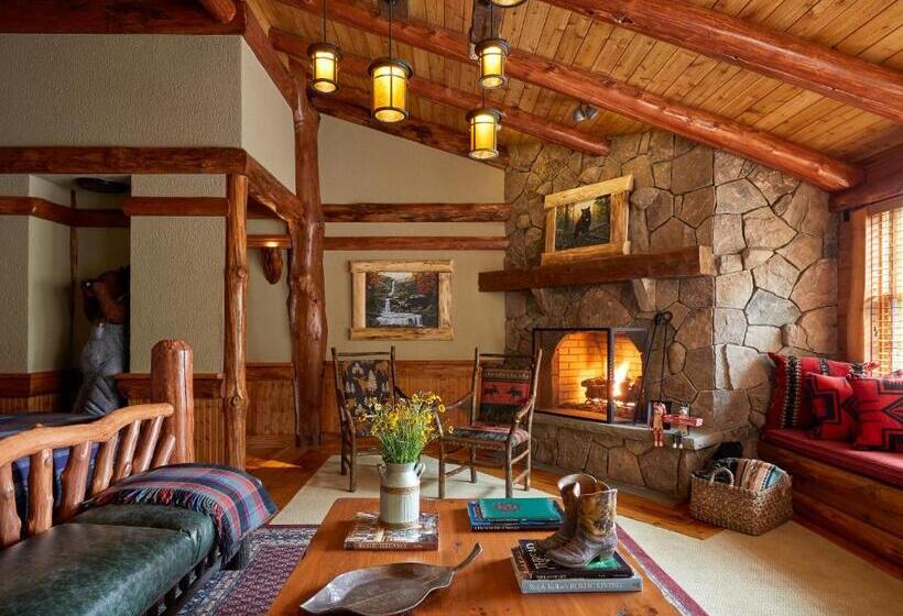 Suite com Varanda, The Chatwal Lodge    In The Unbound Collection By Hyatt