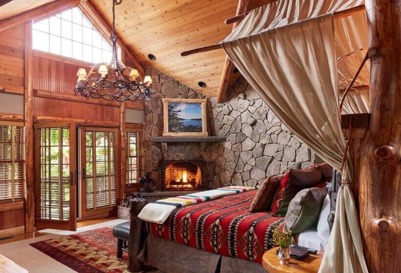 Люкс с Балконом, The Chatwal Lodge    In The Unbound Collection By Hyatt